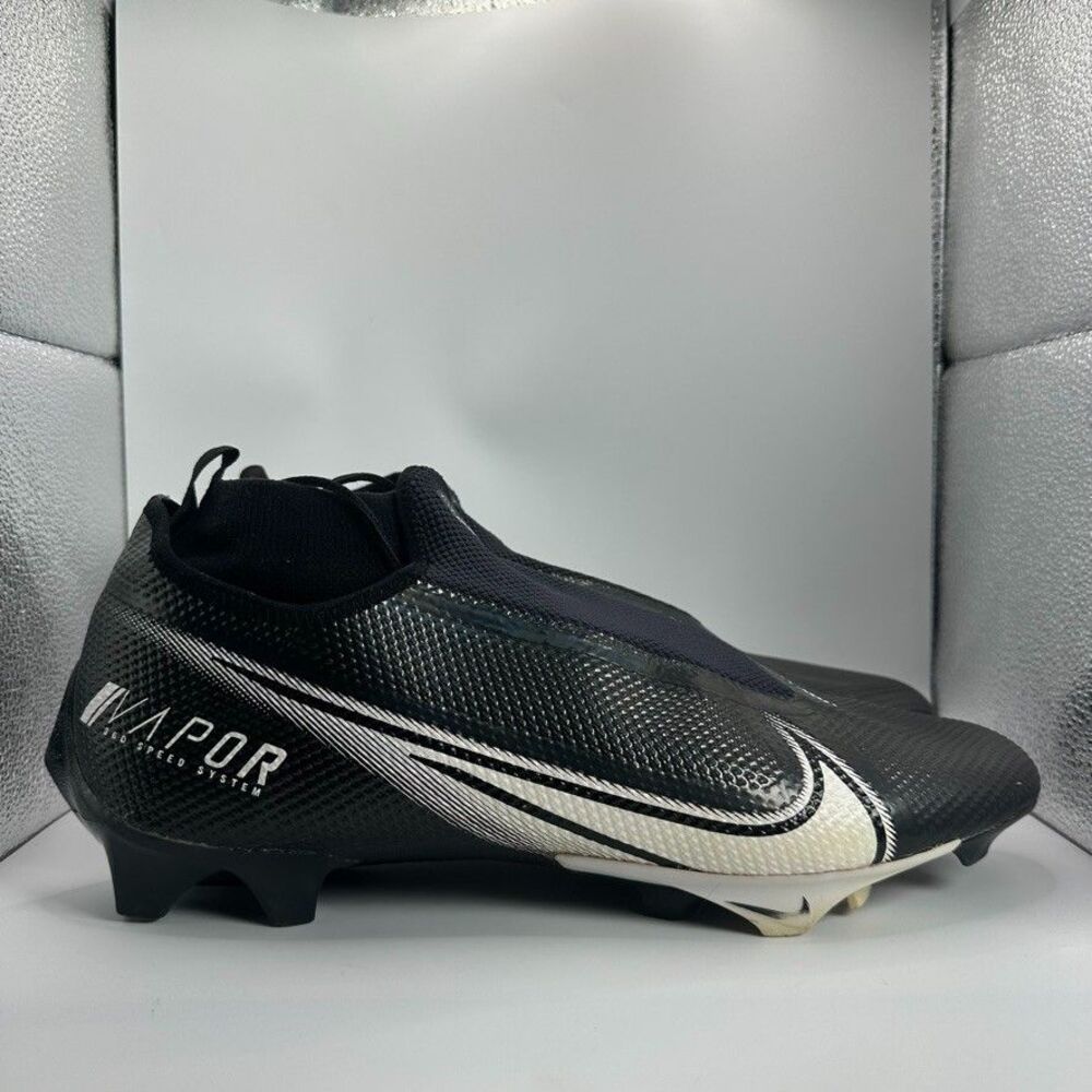 Nike Vapor Edge Pro 360 Black Football Cleat Iridescent Ghost Size 14 AO8277-001